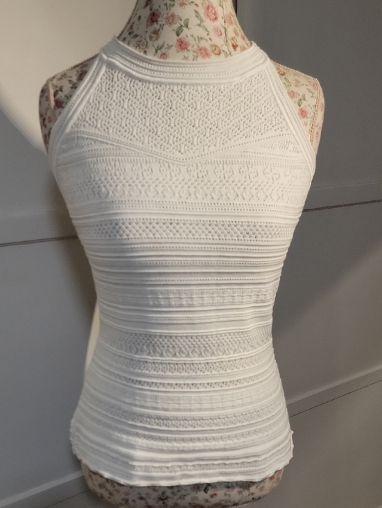 White House Black Market Tops - White House Black Market White Textured Knit Halter Top Size XS
